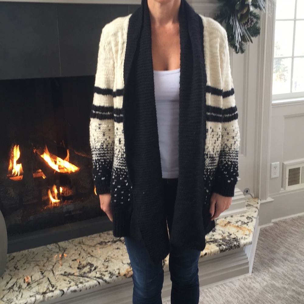Line women's cardigan